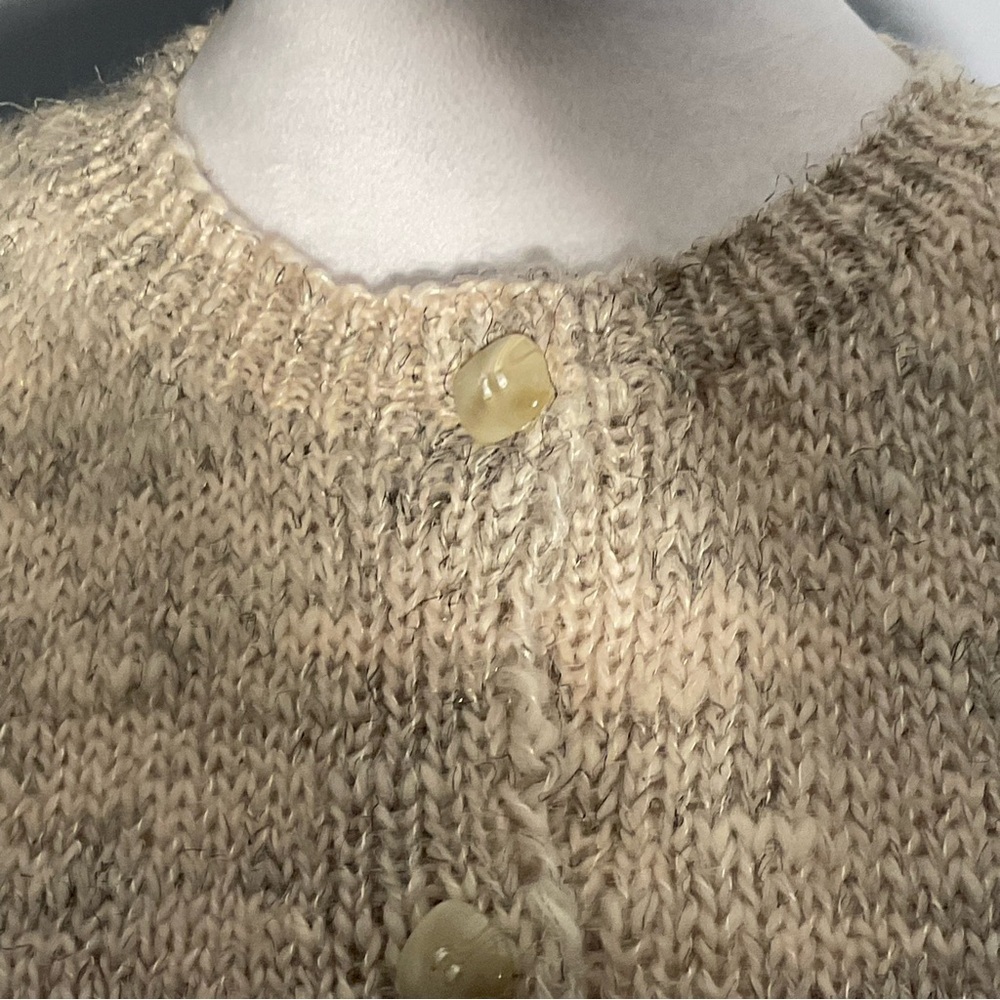 Med/Lg Ivory/Gray Marled Hand Knit Cardigan Unique Square Acrylic Buttons Crew - Picture 15 of 16